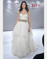 Свадебные платья 2012-2013: цвета, декор и аксессуары