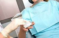 Установка имплантата зуба